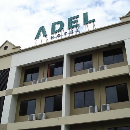Adel Hotel Putatan Esterno foto