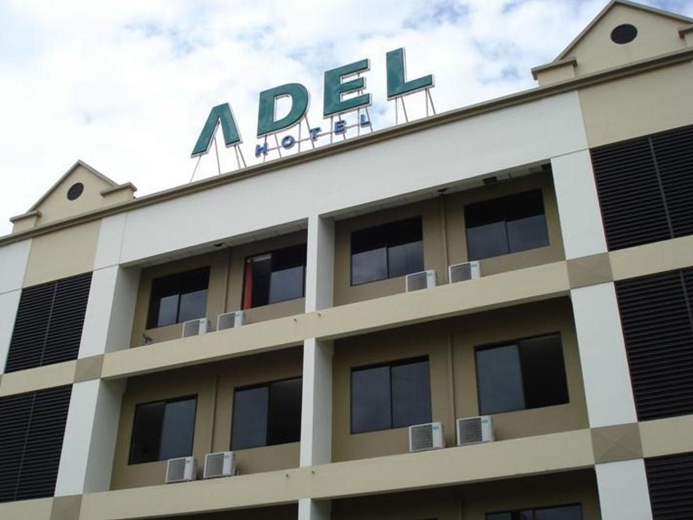 Adel Hotel Putatan Esterno foto