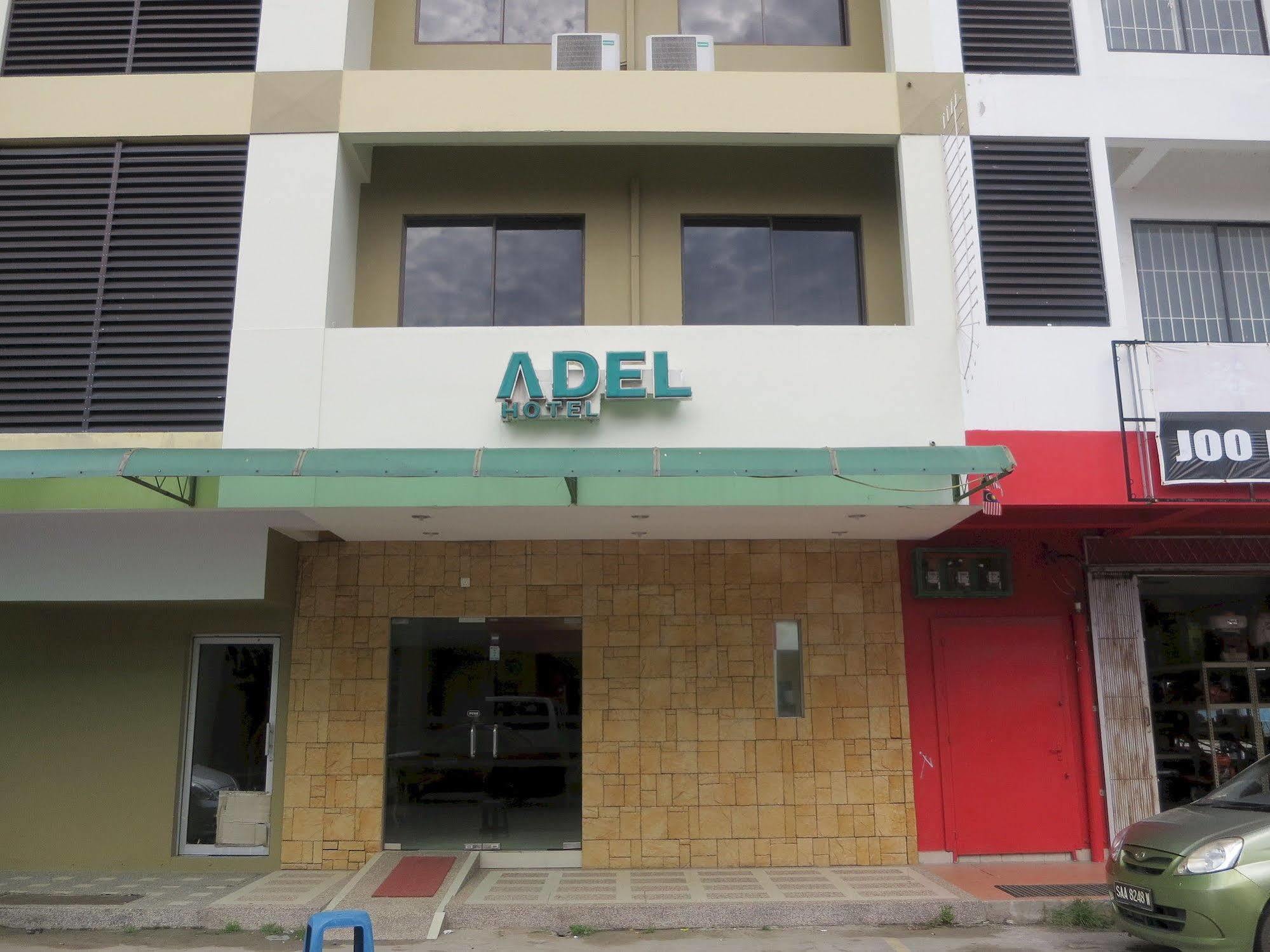 Adel Hotel Putatan Esterno foto
